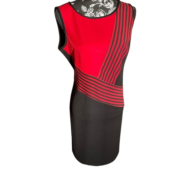 Maya Brooke Red and Black Geometric Stripes Dress Size 8 - Picture 5 of 6
